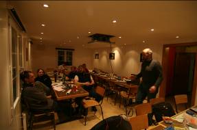 Hoelloch-Workshop-klein_Seite_3_Bild_0003